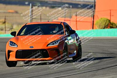 media/Oct-18-2025-Extreme Speed (Sat) [[d6d7e1fef1]]/Group 3 Purple/Session 1 (Turn 4)/